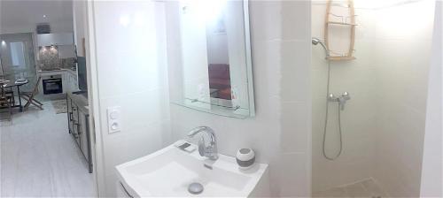 Holiday Home Baie Des Oliviers (Plage)