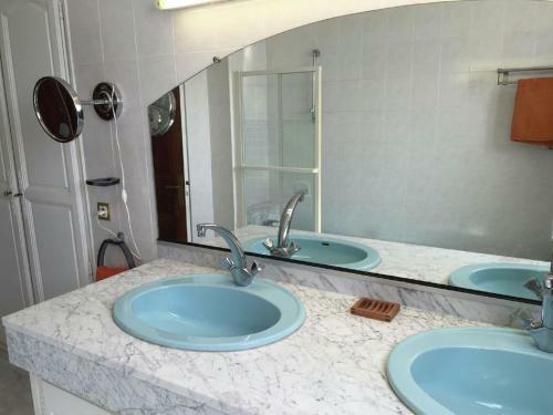 Exclusive Holiday Home In Saint-chaptes With Pool