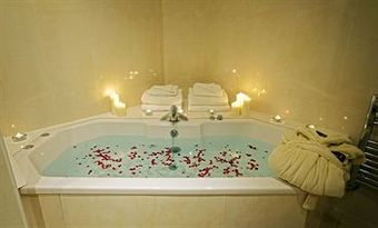 Fitzgeralds Woodlands House Hotel