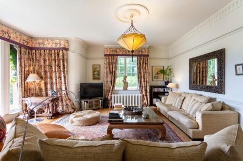 Agroturismo Chulmleigh Chateau Sleeps 24 Pool Wifi