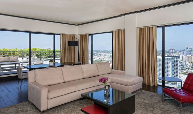 Hotel Hilton Miami Downtown