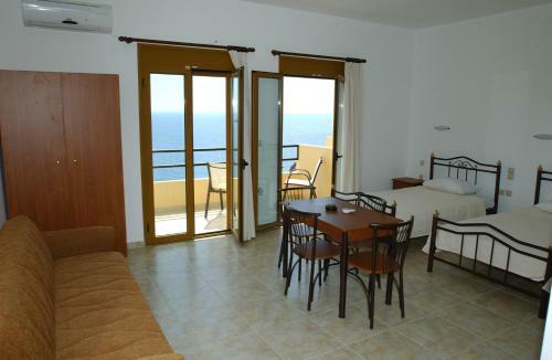 Sfinias Apartments