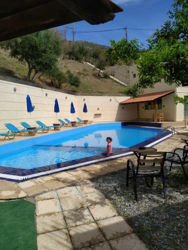 Sfinias Apartments