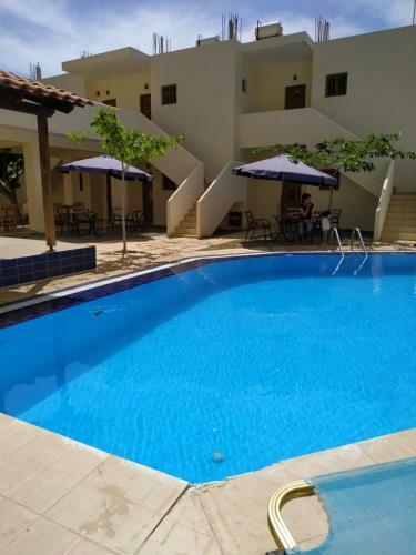 Sfinias Apartments