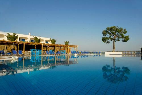 Hotel Kinetta Beach Resort And Spa