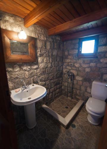 Hostal Nicolas Village Club