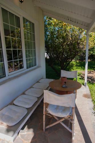 Hostal Nicolas Village Club