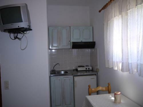 Hostal Crystal Apartments