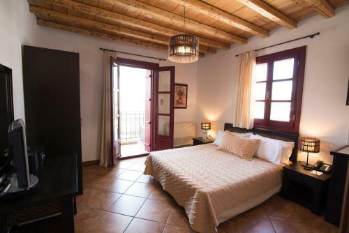 Apartamento Lively Studios At Varos Square