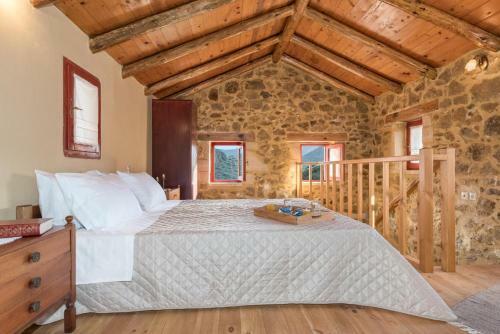 Tsikalaria Villa Sleeps 4