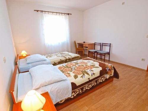 Apartments Franjo 1266