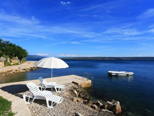 Spacious Villa In Maslenica With Terrace