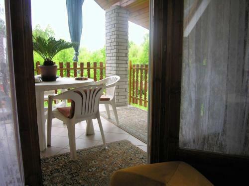 Apartment In Balatonszemes/balaton 27490