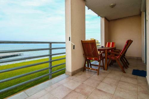 Apartments In Balaton�sz�d 35670