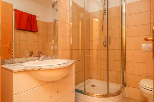 Apartments In Balaton�sz�d 35670