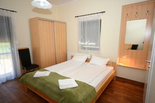 Bed & Breakfast Sz�rsz� Panzi�