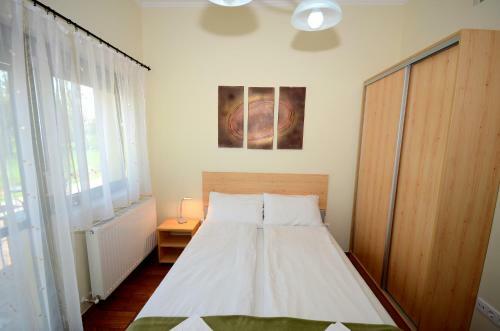 Bed & Breakfast Sz�rsz� Panzi�