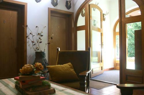 Hostal Zseri Vad�szh�z
