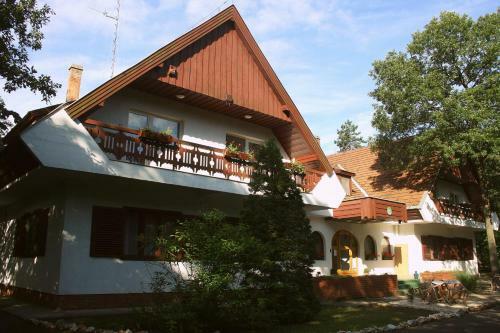 Hostal Zseri Vad�szh�z