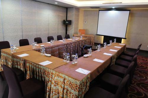Citra Grand Hotel Karawang