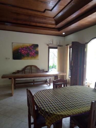 Hostal Mimba Private House