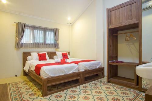 Hostal Reddoorz @ Letjend S. Parman Pacitan