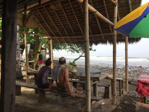 Hostal Medewi Secret Surfcamp