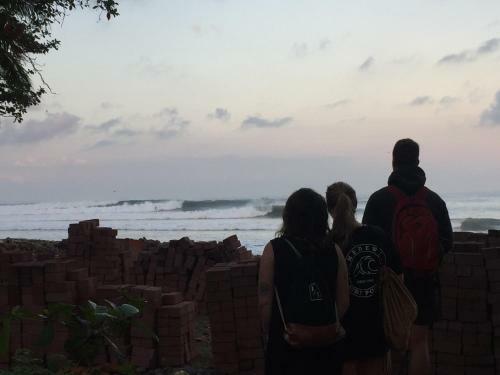 Hostal Medewi Secret Surfcamp