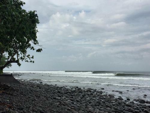 Hostal Medewi Secret Surfcamp