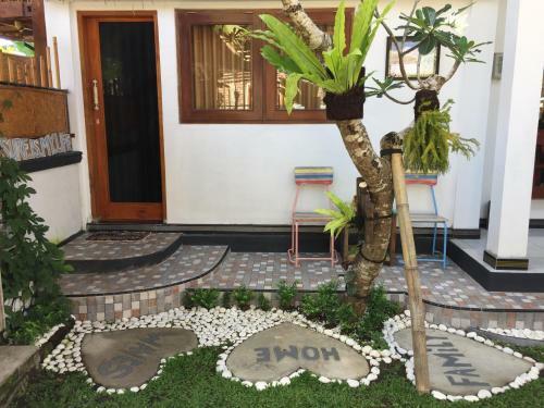 Hostal Medewi Secret Surfcamp