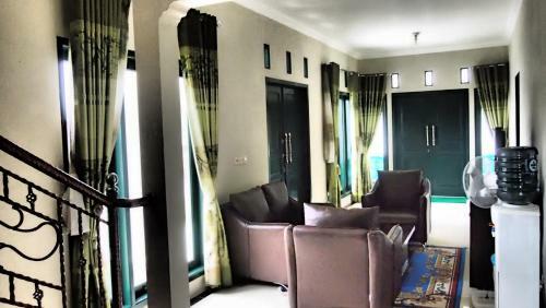 Villa Griya Wira Karya