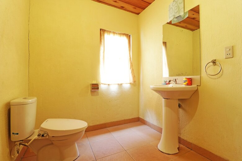 Hostal Tuk Tuk Timbul Bungalows