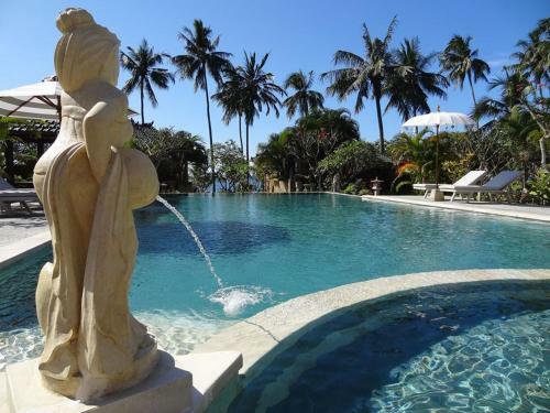 Poinciana Resort