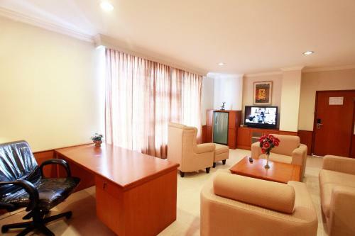 Plaza Hotel Tegal