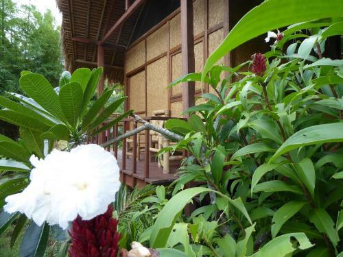 Hostal Shibui Garden Bungalows And Restaurant
