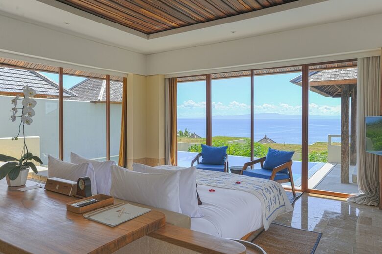 Hotel Komaneka At Keramas Beach