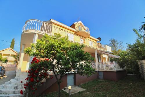 Apartamento Red Rose Villa