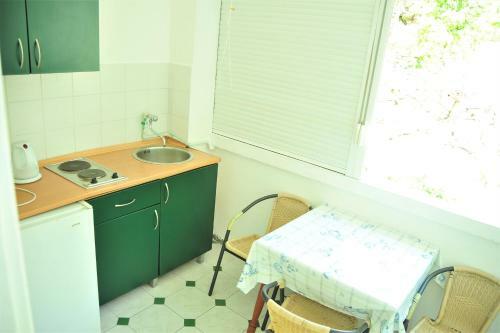 Grejm Family Apartments