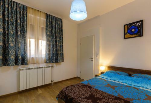 Opium Mar Apartments