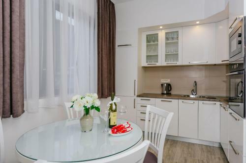 Opium Mar Apartments