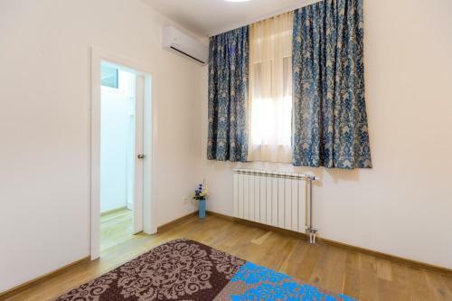 Opium Mar Apartments