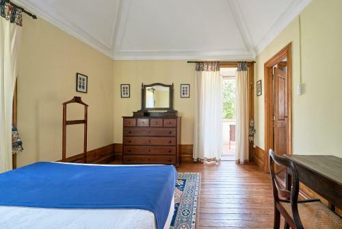 Hostal Outeiro Tu�as - Manor House