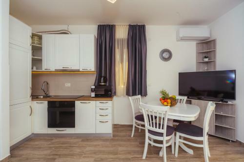 Apartments Monte Re