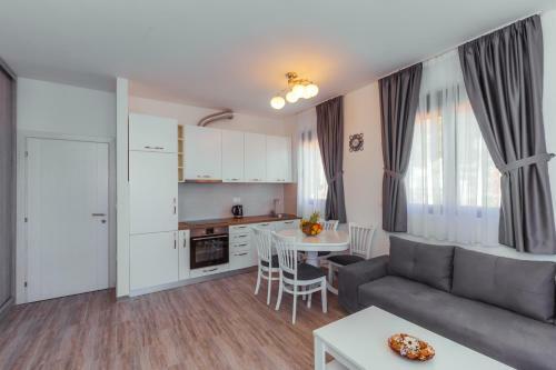 Apartments Monte Re