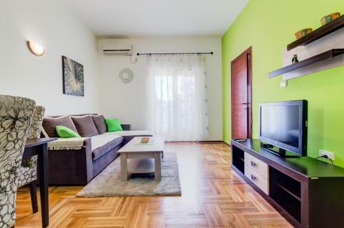 Nikola Pleasure Apartments
