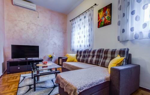 Nikola Pleasure Apartments