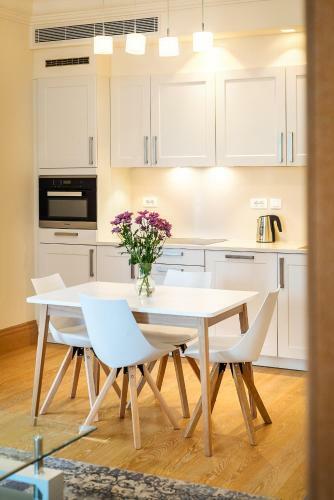 Home Apartment - Ksenia Building