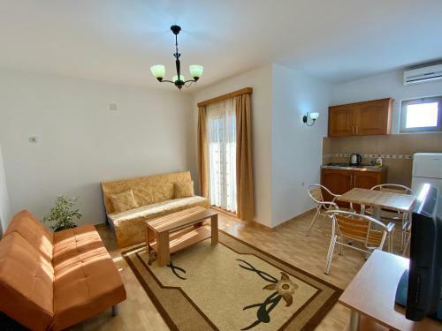 Blue Star Apartments