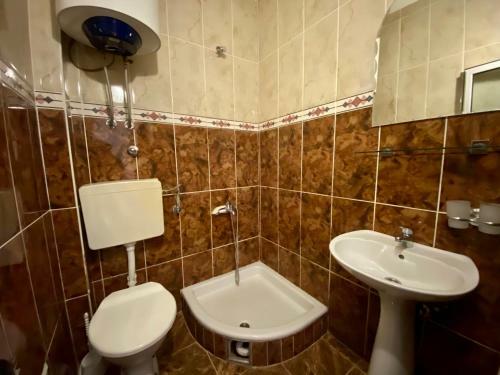 Blue Star Apartments
