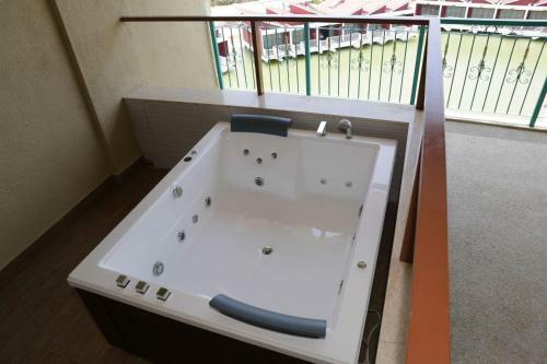 Hotel Tasik Villa International Resort
